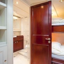 Forward cabin, port side